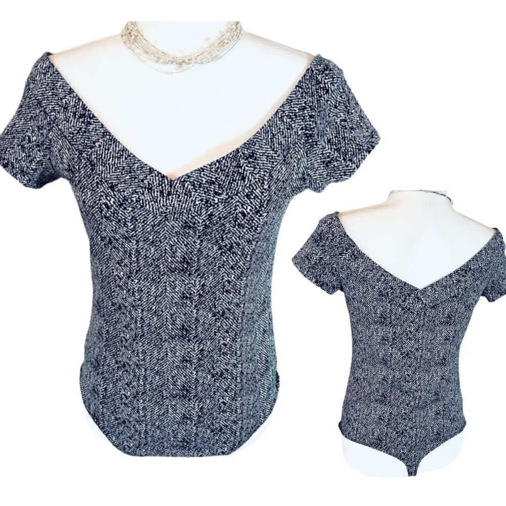 EXPRESS Black/White Print Short Sleeve Bodysuit - Size M